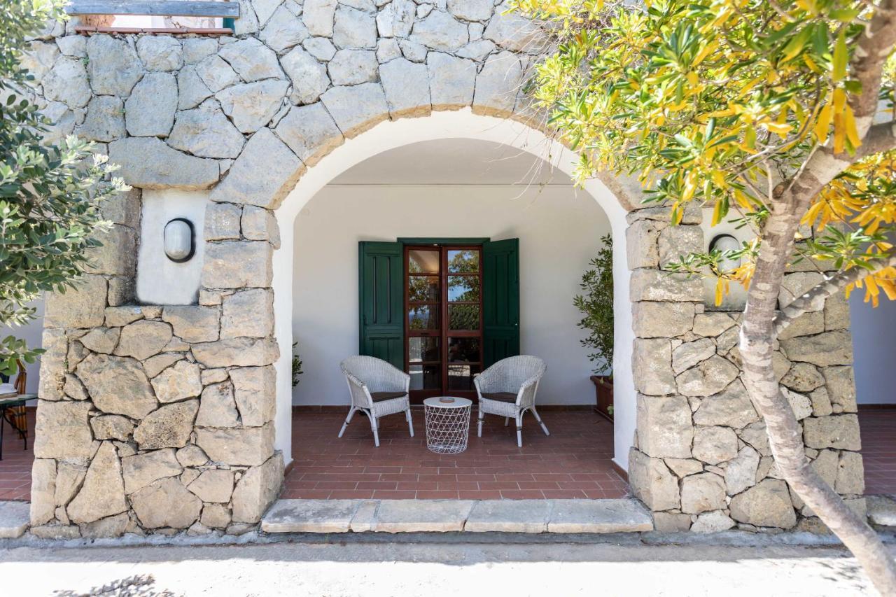 Bed and Breakfast Il Posto Delle Fragole Castro  Exterior foto